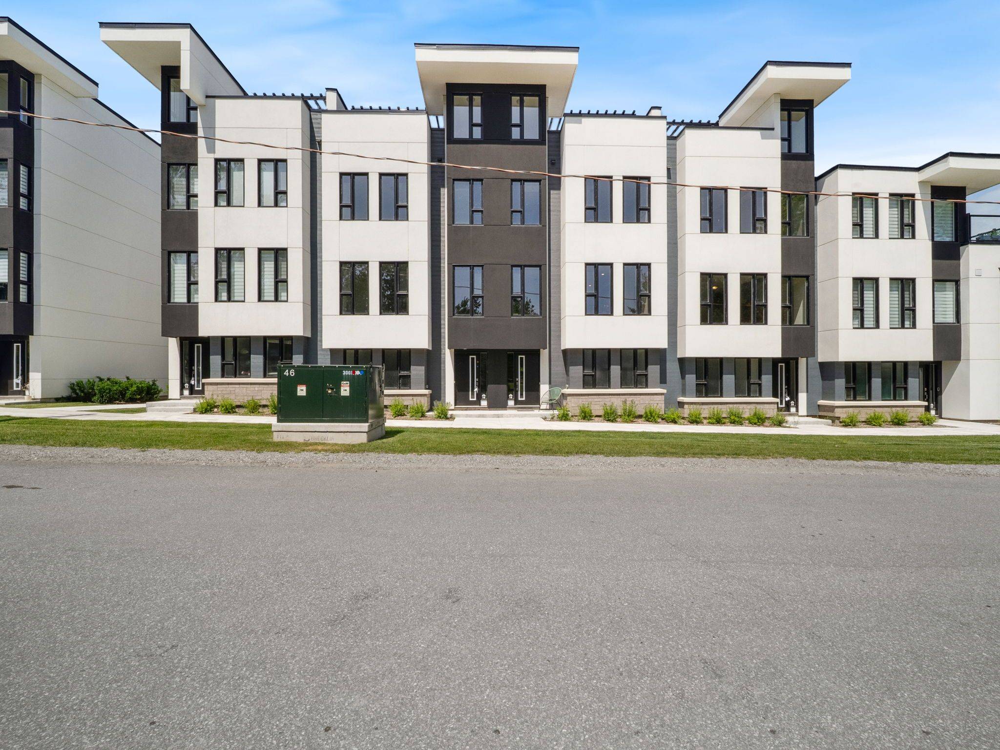 Orillia, ON L3V 8P4,18 Bru-Lor LN