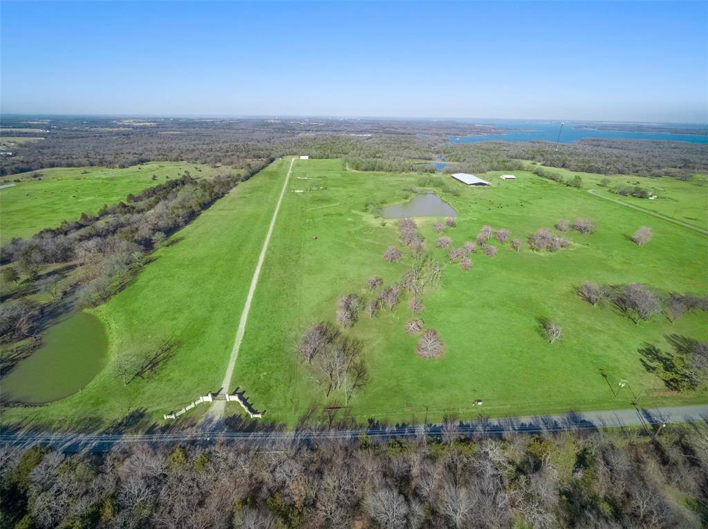 Sadler, TX 76264,789 Big Mineral Road