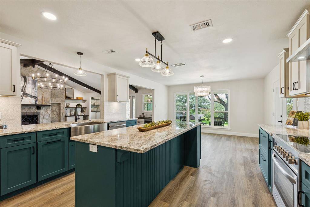Fort Worth, TX 76179,7408 Golf Club Drive