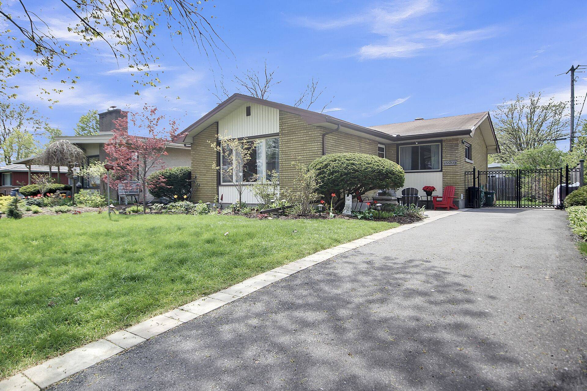 Mckellar Heights - Glabar Park And Area, ON K2A 3M9,970 Parkhurst BLVD