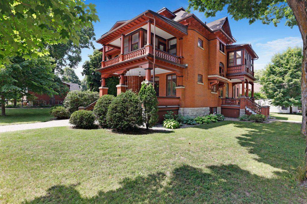 Renfrew, ON K7V 2W4,154 Quarry AVE