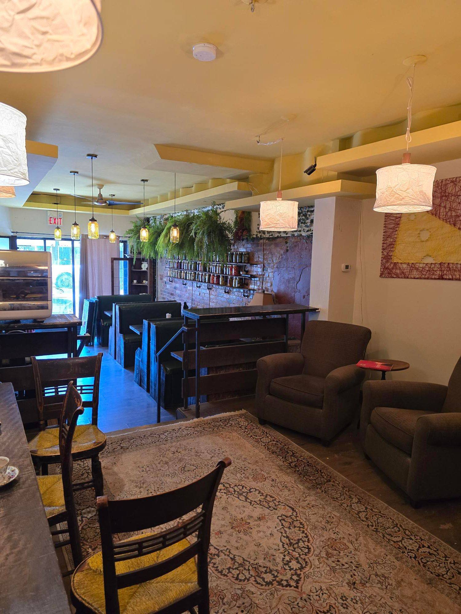 Toronto C01, ON M6H 1B6,1144 College ST