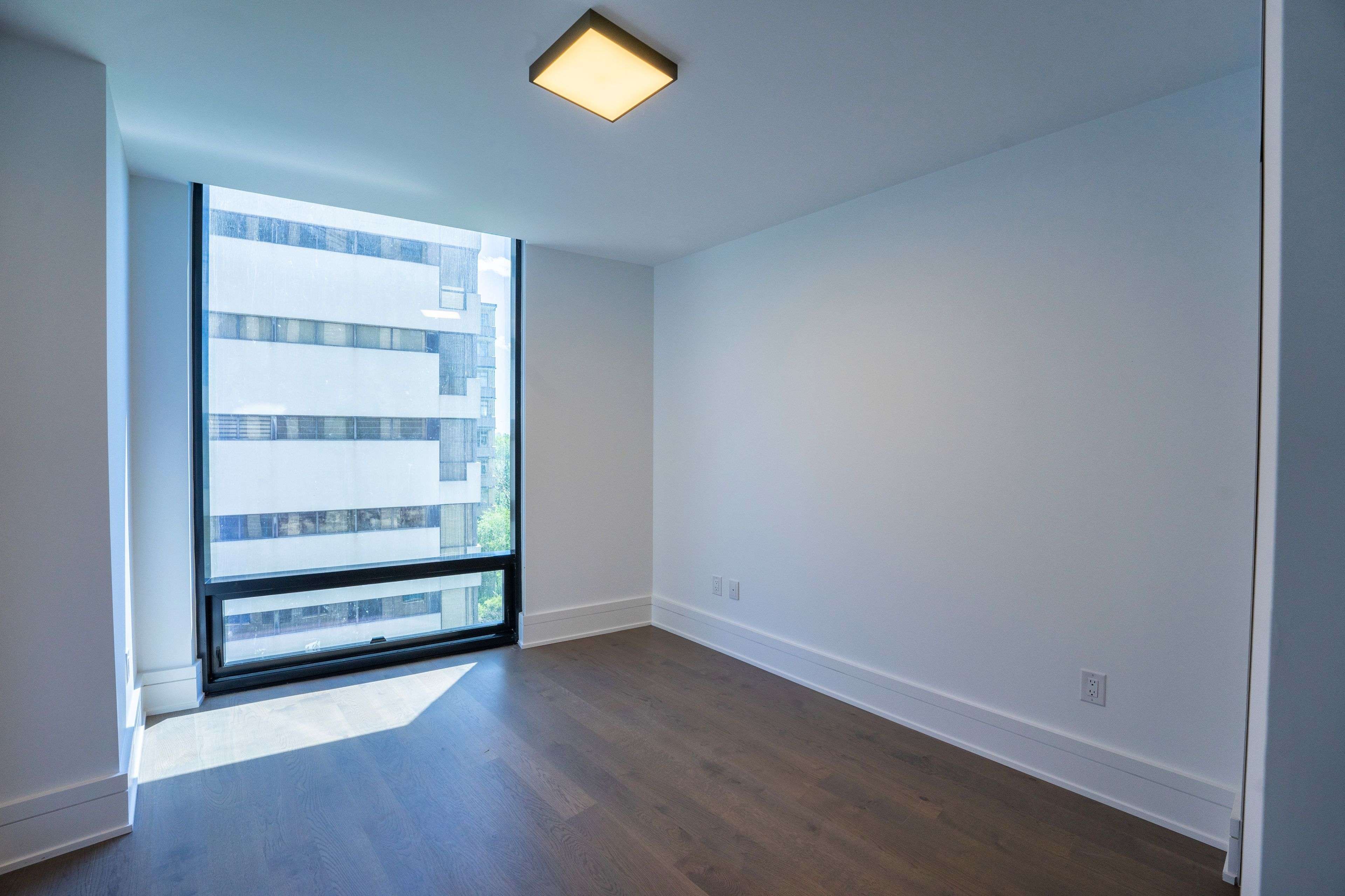 Toronto C03, ON M4V 1W7,215 Lonsdale RD #1108