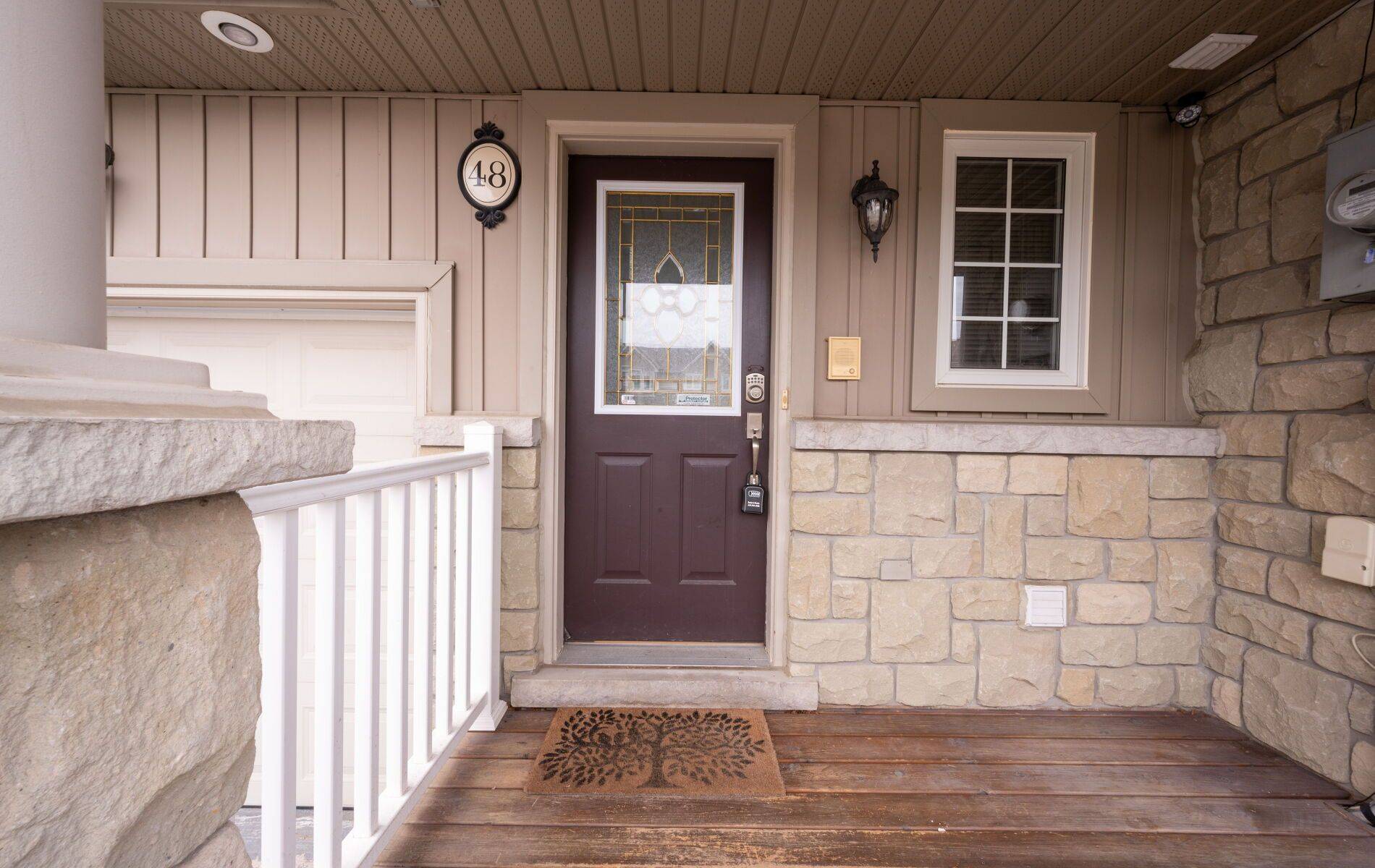 New Tecumseth, ON L9R 0A6,48 Milne ST