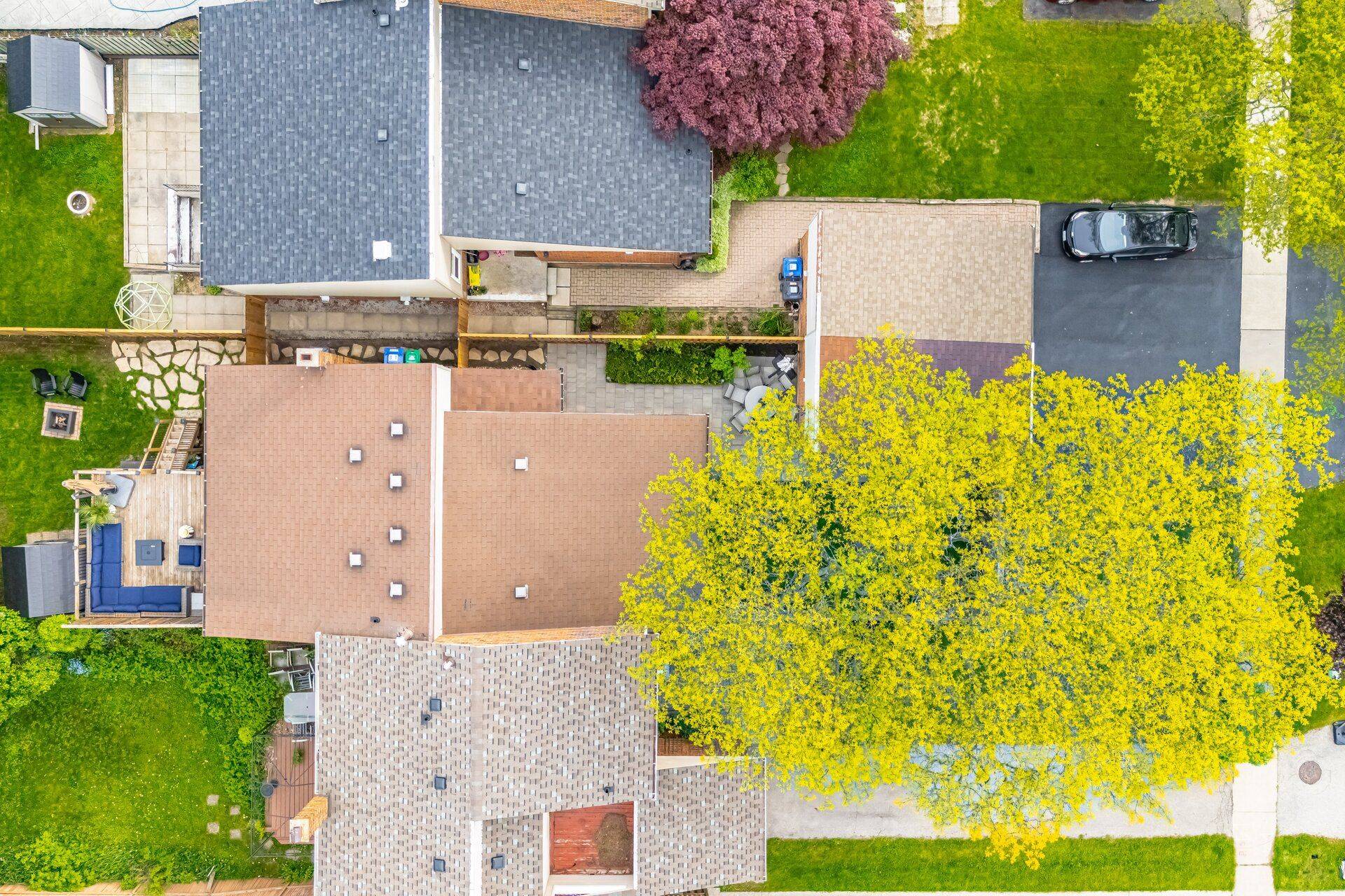 Mississauga, ON L5L 1C9,2504 Mainroyal ST