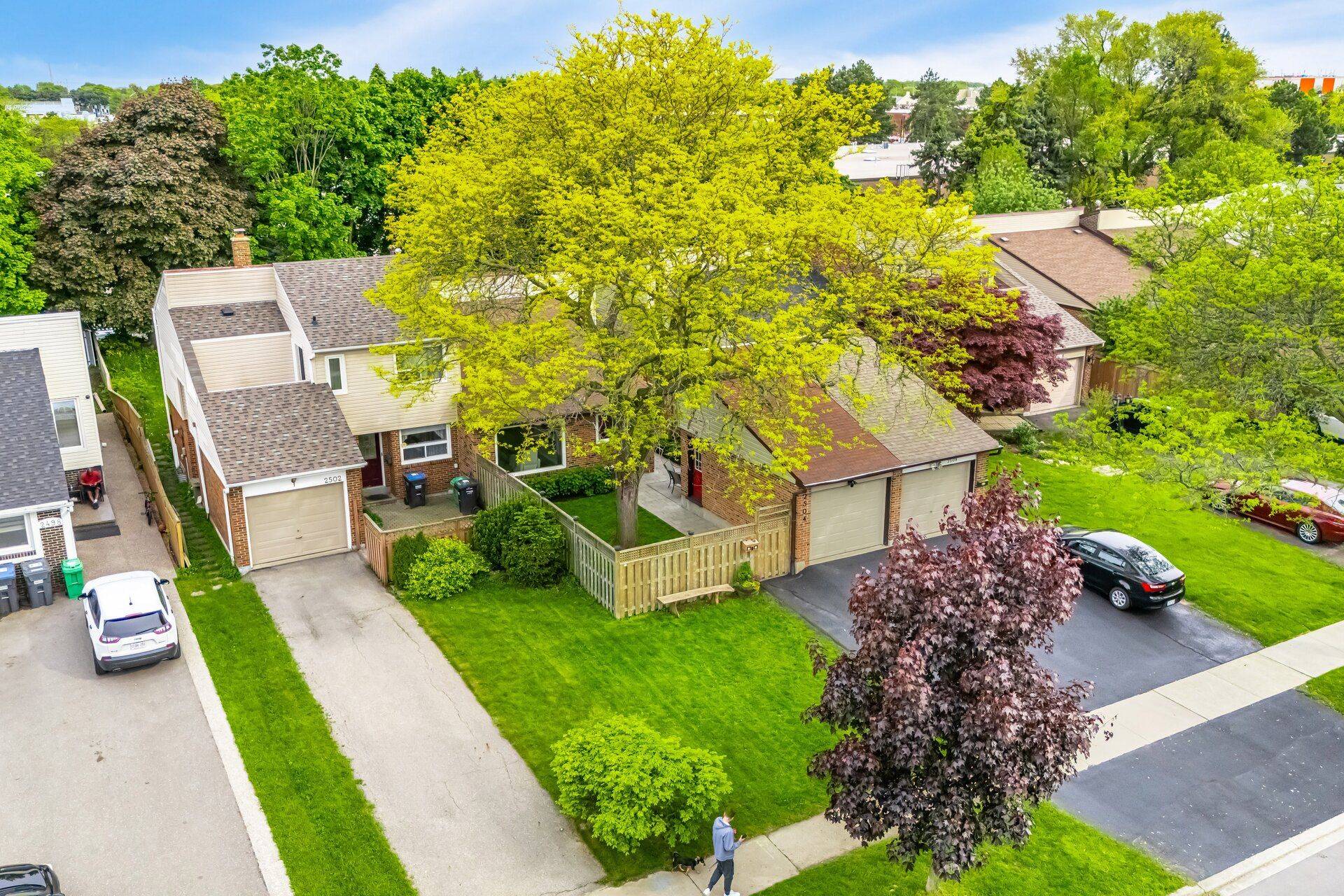 Mississauga, ON L5L 1C9,2504 Mainroyal ST
