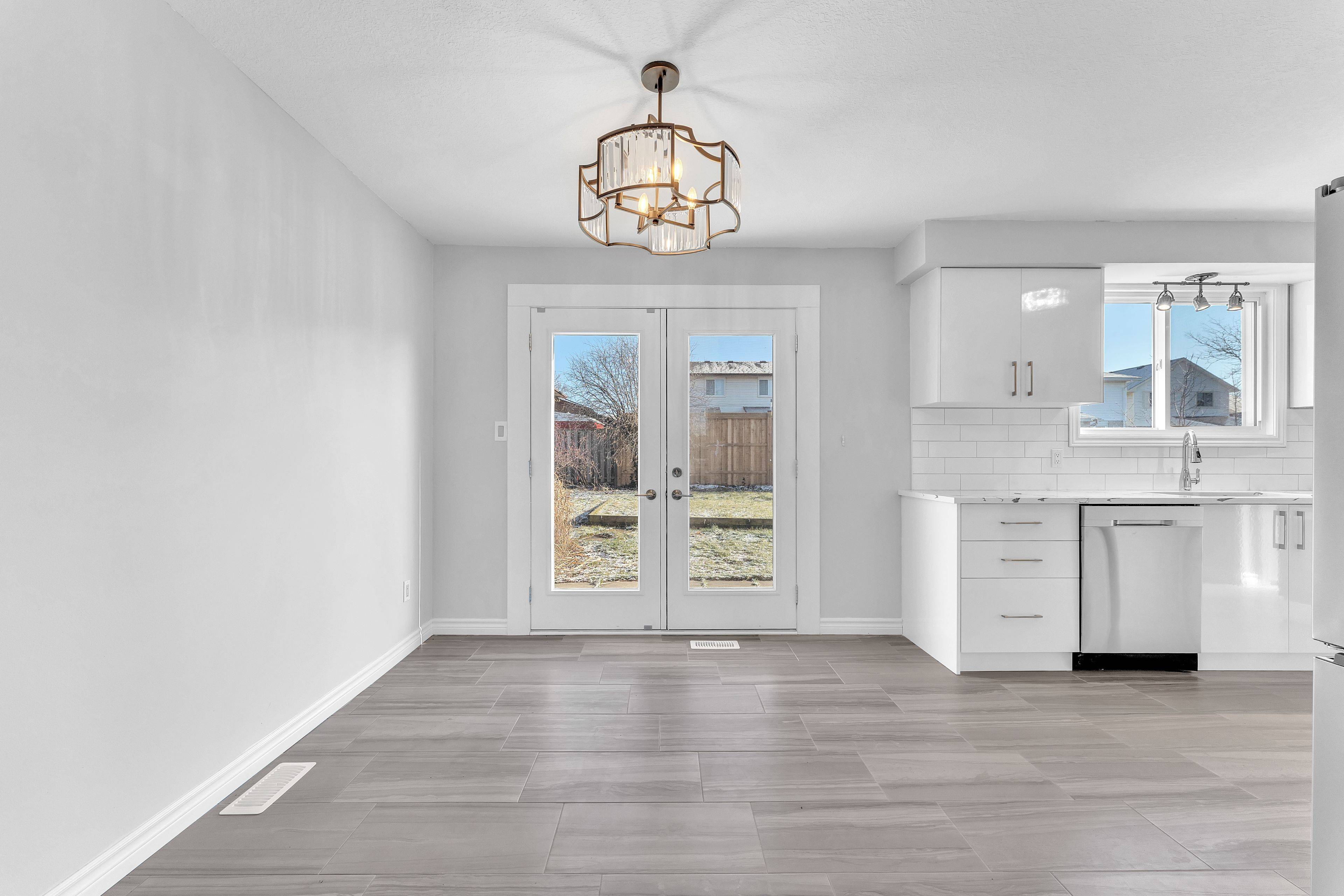 London South, ON N6E 1Y7,717 Millbank DR