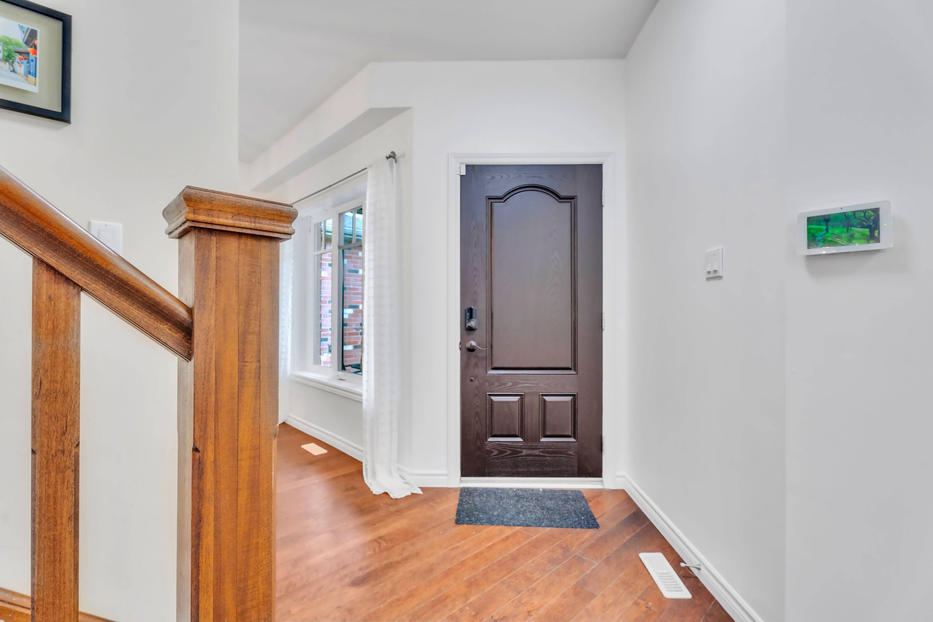 London North, ON N5X 4B3,512 Skyline AVE
