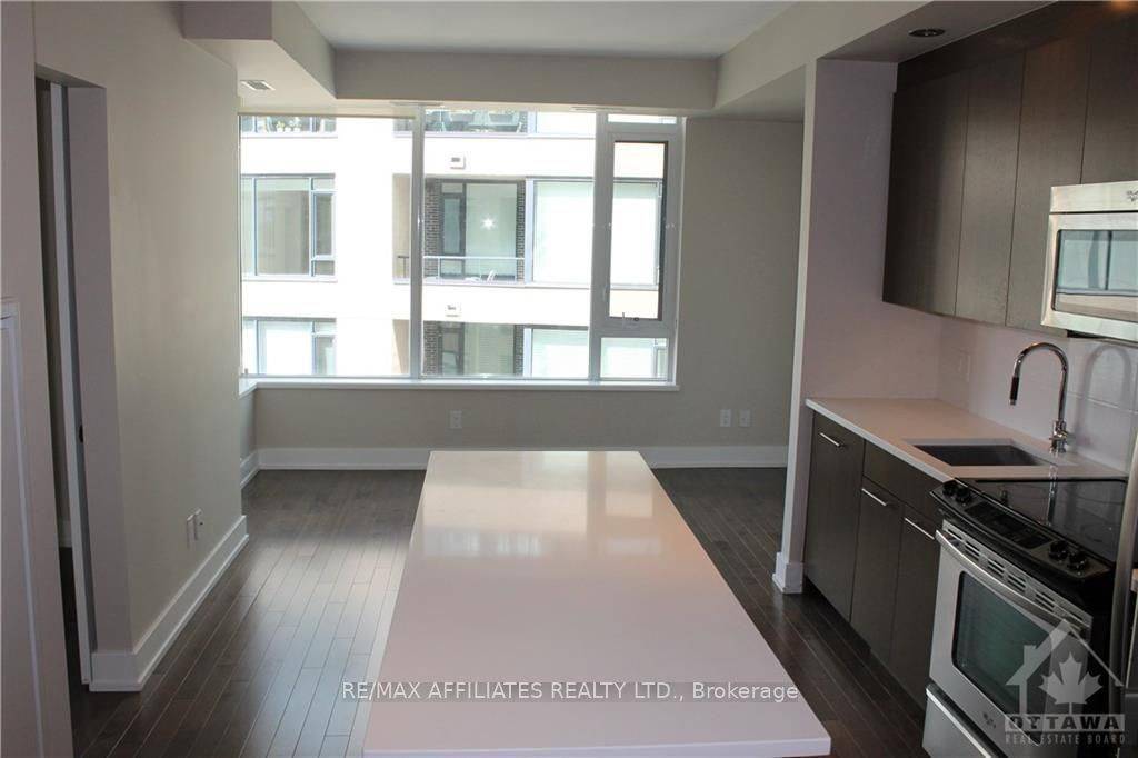 Westboro - Hampton Park, ON K1Z 0A8,360 Patricia AVE #515
