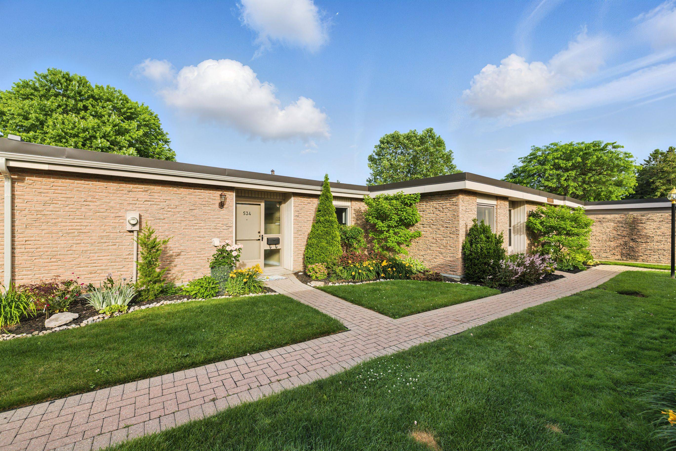 London South, ON N6K 2X3,534 Cranbrook RD