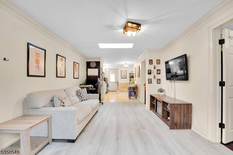 Roxbury Twp., NJ 07850,152 Center St