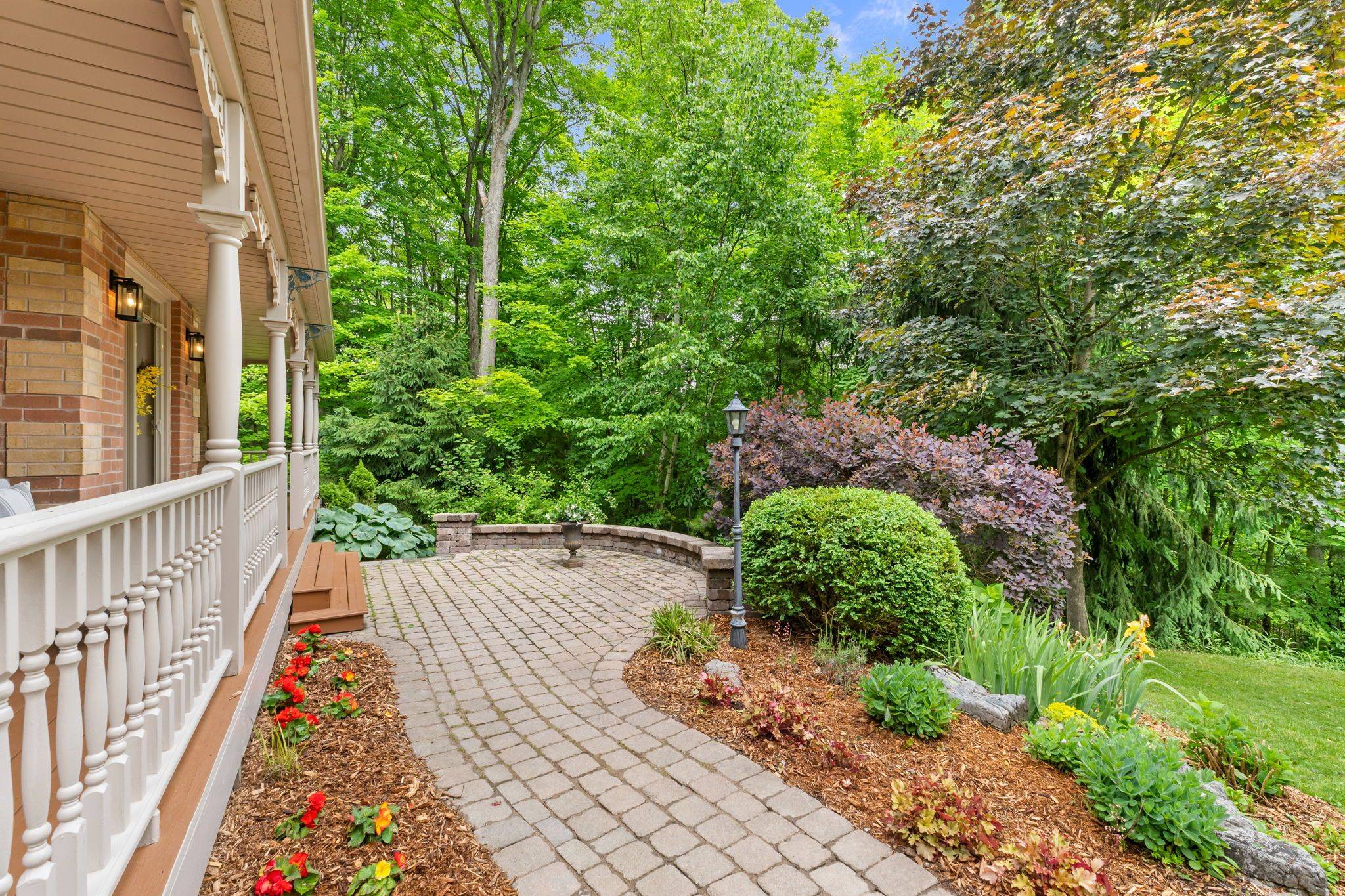 Uxbridge, ON L9P 0L1,8 Oakview PL