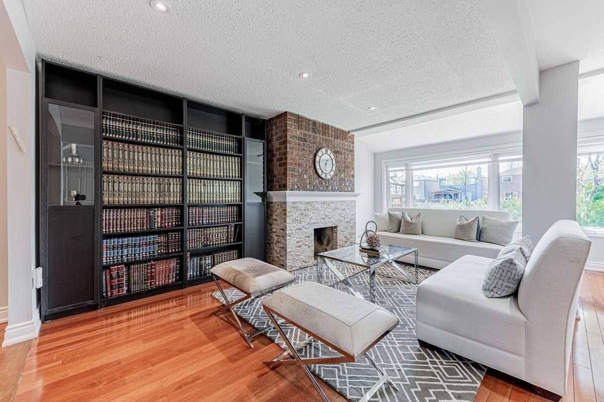 Vaughan, ON L4J 6P1,26 Millcroft WAY