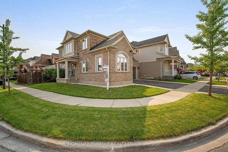 Milton, ON L9T 0L5,949 Zelinsky CRES