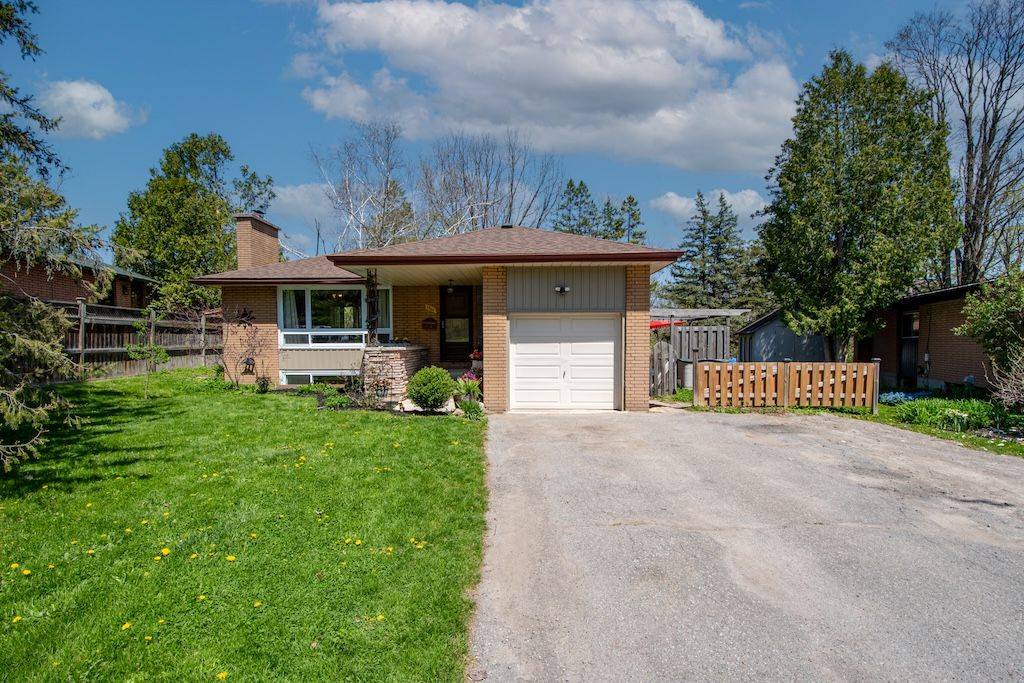 Peterborough North, ON K9H 6M4,1060 Glendale DR