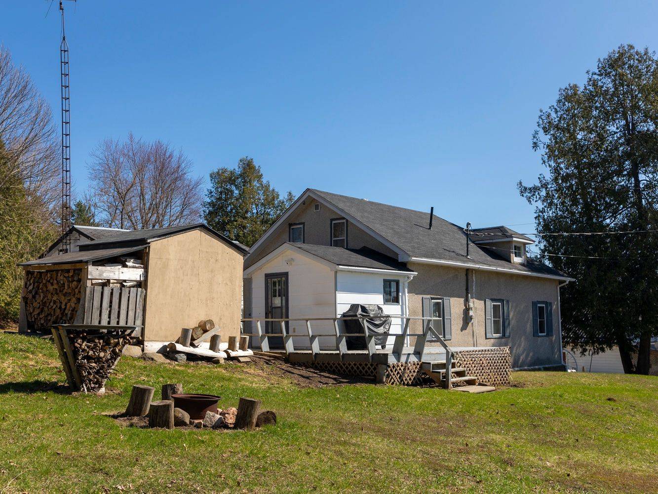 Addington Highlands, ON K0H 1L0,79 & 85 BRIDGE ST