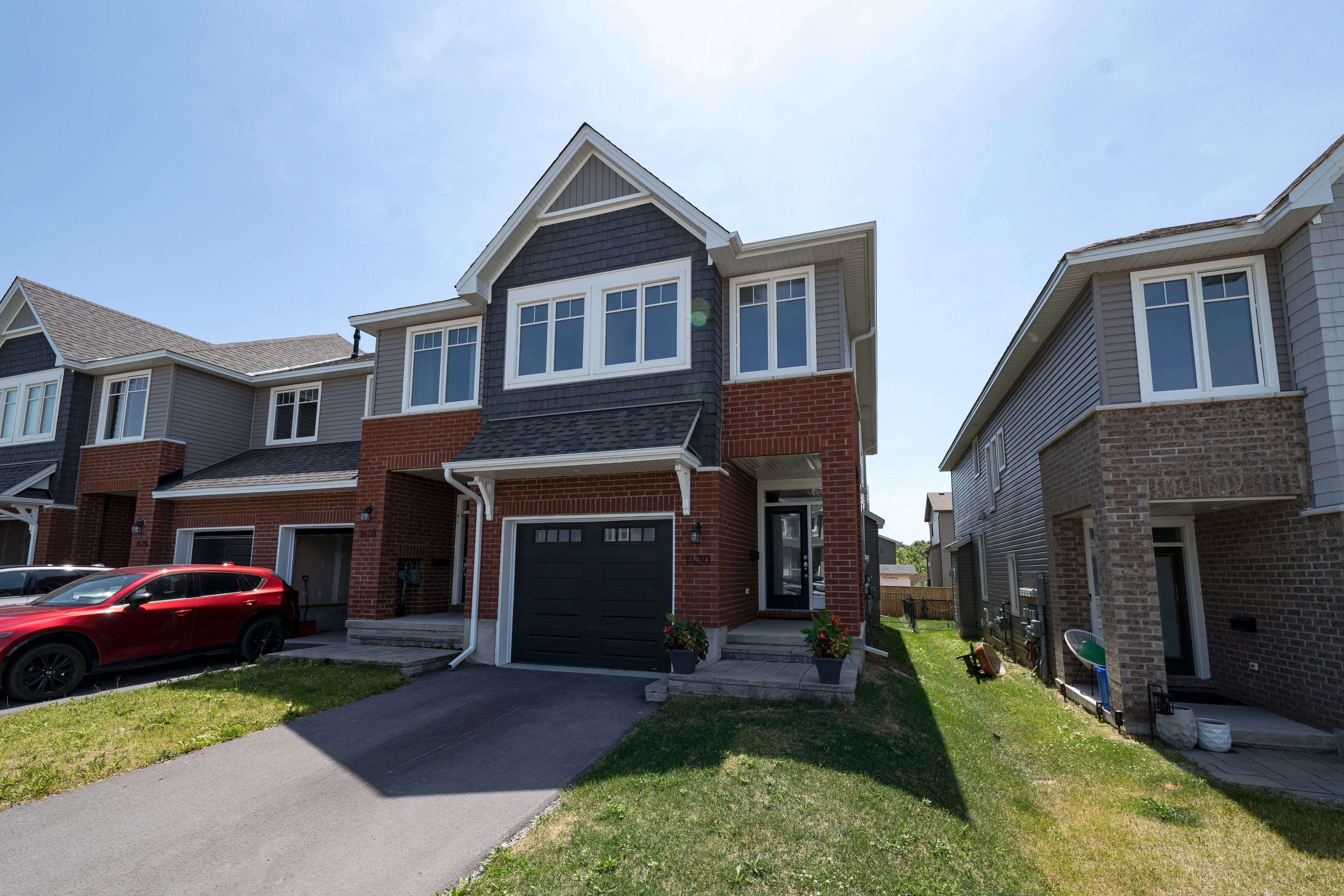 Kingston, ON K7K 0H8,1430 Summer ST
