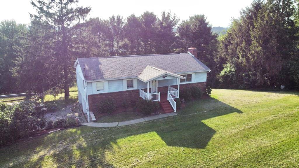 West Liberty, WV 26074,509 APPLE PIE RIDGE
