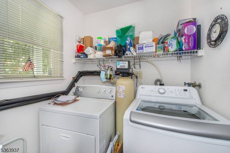 Mount Arlington Boro, NJ 07856,25 Maple Ln