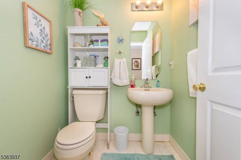 Mount Arlington Boro, NJ 07856,25 Maple Ln