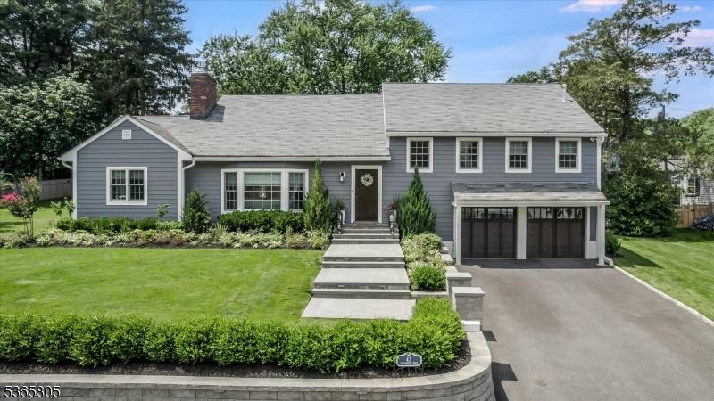 Montclair Twp., NJ 07043,43 Woodmont Rd