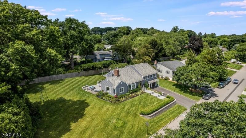 Montclair Twp., NJ 07043,43 Woodmont Rd