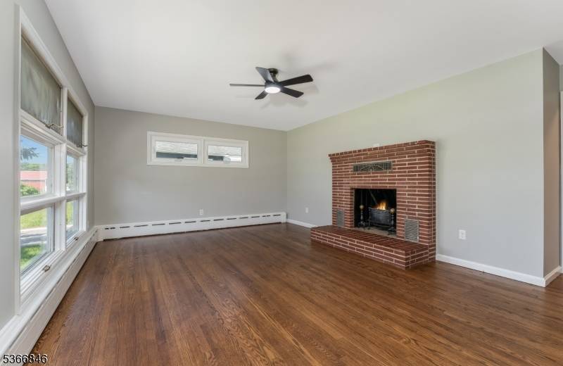 Flemington Boro, NJ 08822,34 Hopewell Ave