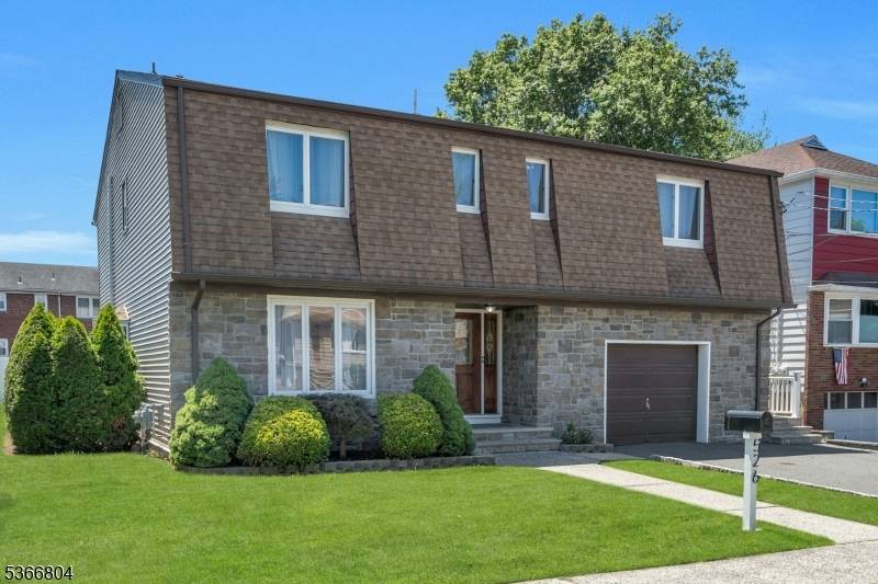 Lyndhurst Twp., NJ 07071,526 Laurel Ave