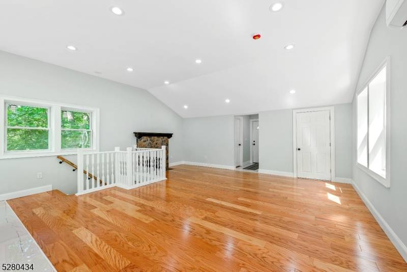 Byram Twp., NJ 07821,8 Hillcrest Trl