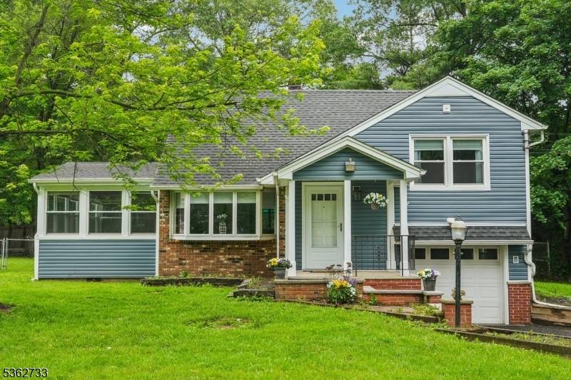 Bernards Twp., NJ 07920,24 Glen Ave