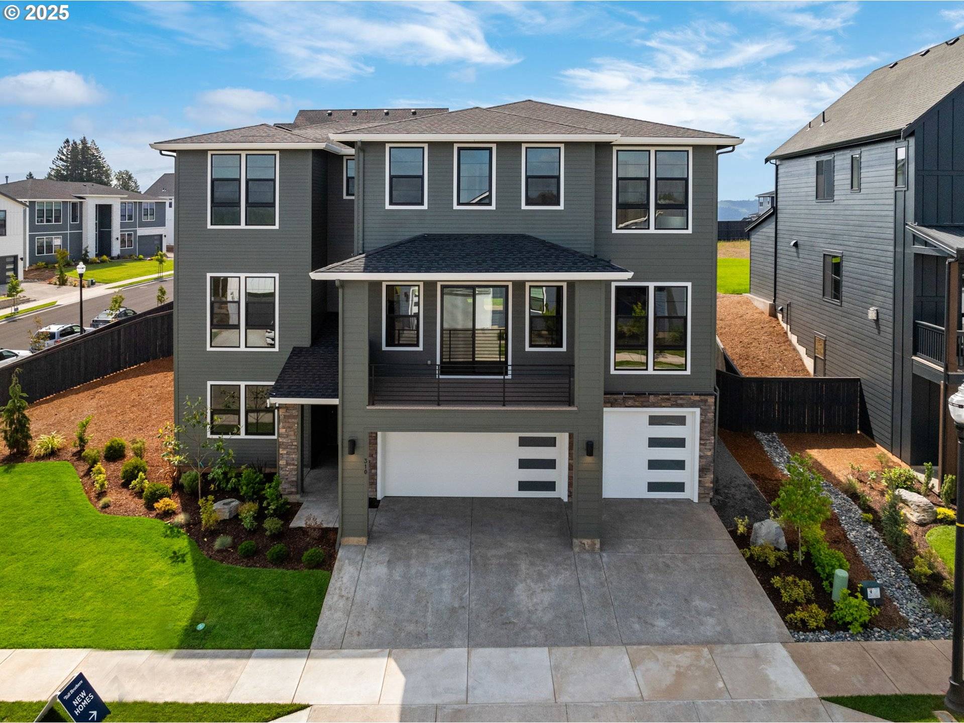 Washougal, WA 98671,310 W FIR LOOP