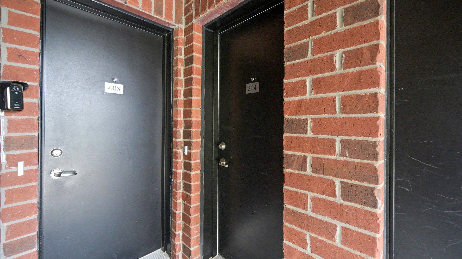 Whitchurch-stouffville, ON L4A 4T4,2 Linsmore PL #304