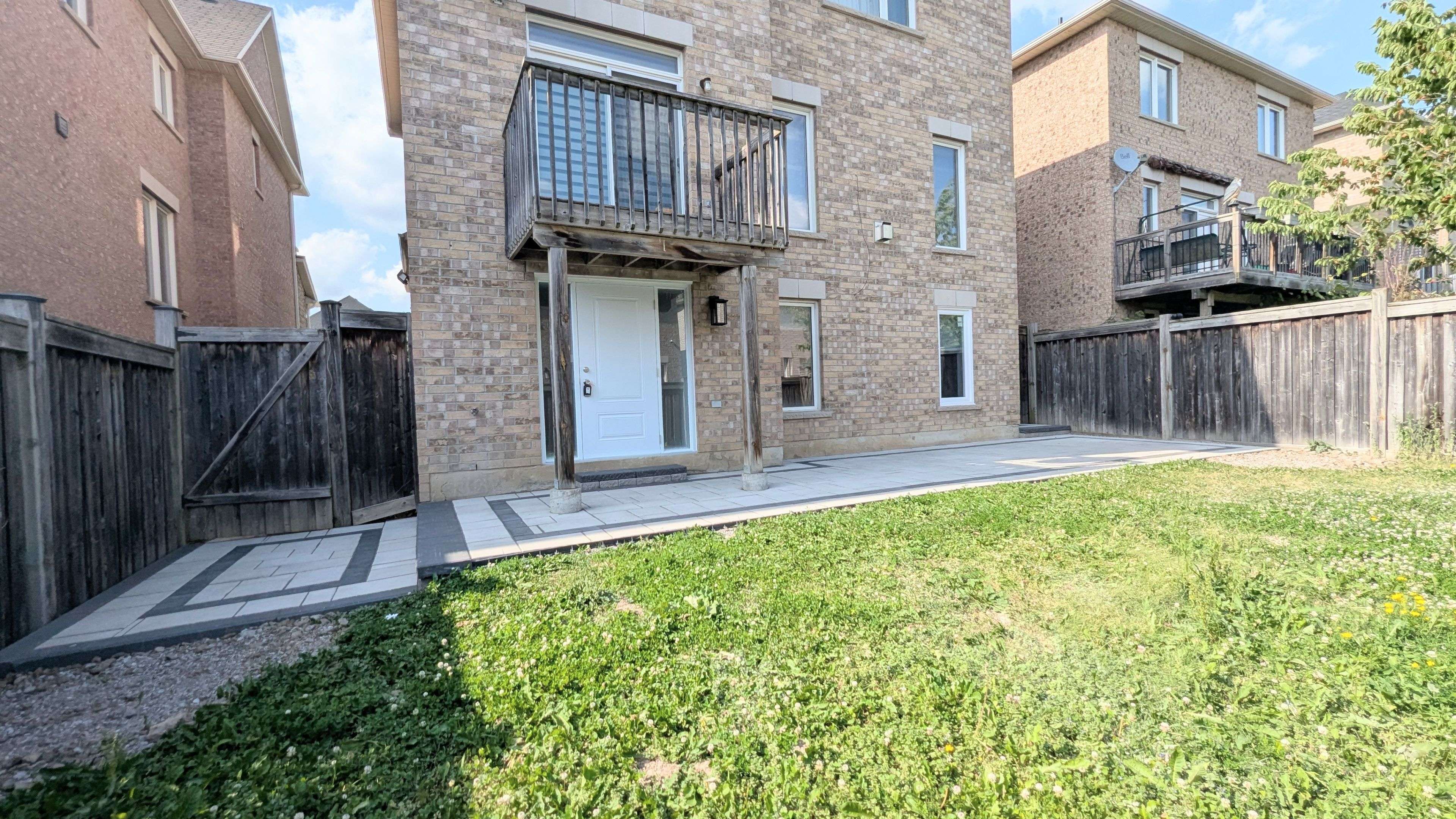 Vaughan, ON L6A 0Z5,133 Valley Vista DR #Basement