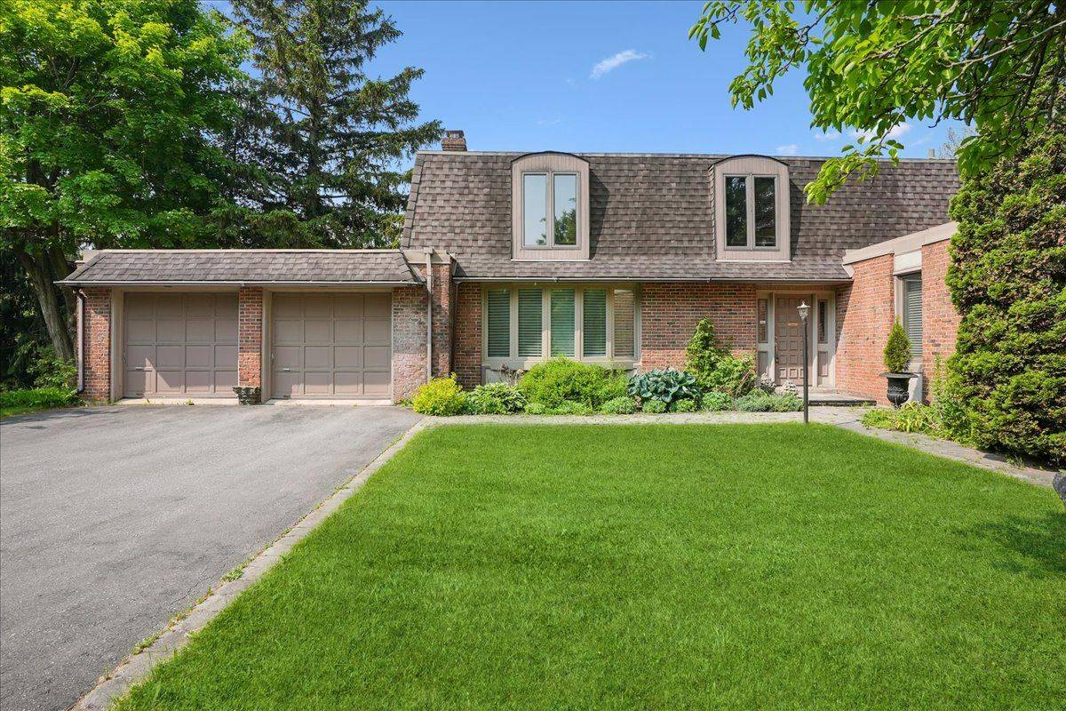 Burlington, ON L7P 0J7,2145 Blessington ST