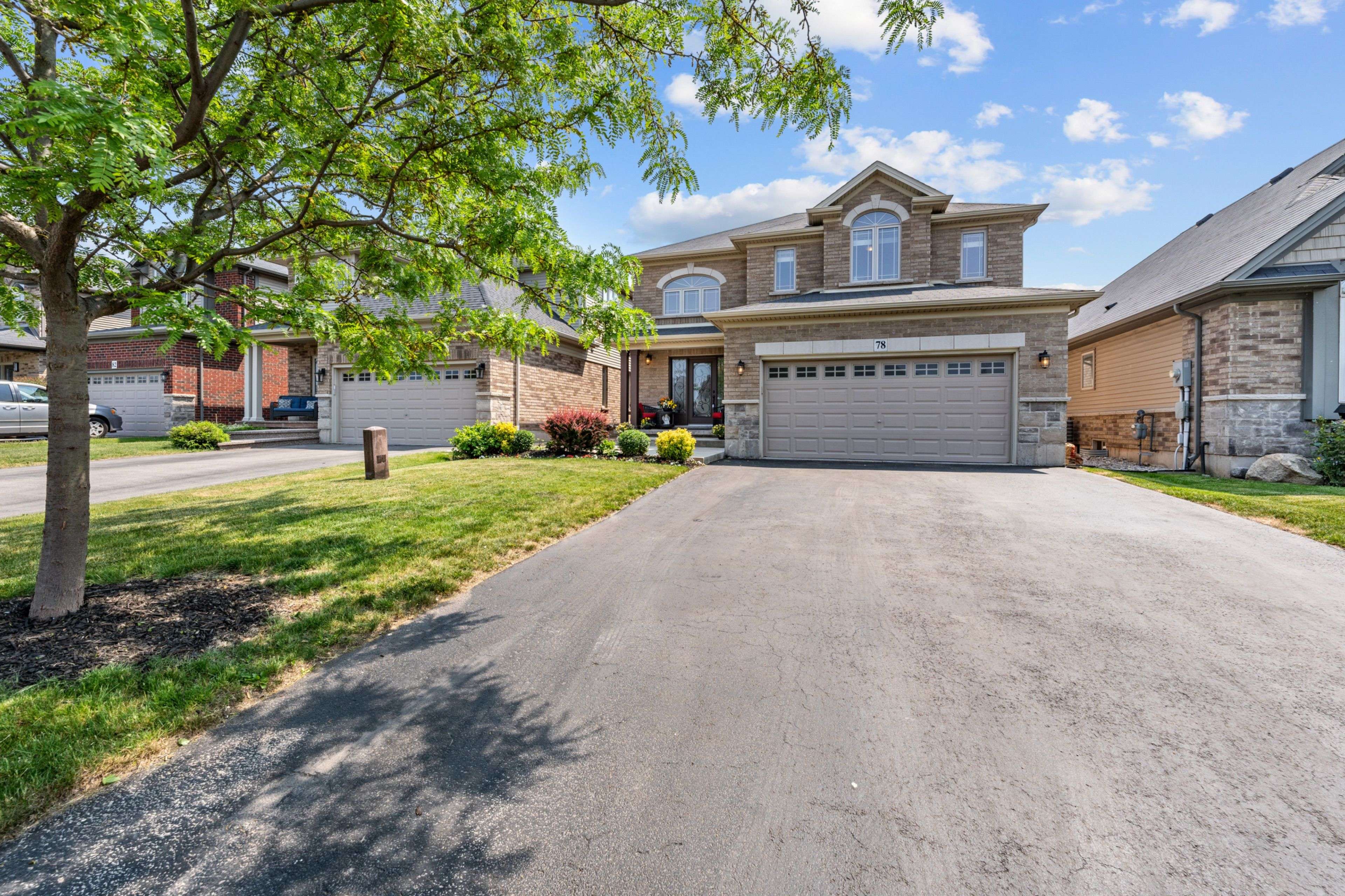 Grimsby, ON L3M 2J1,78 Lorne AVE
