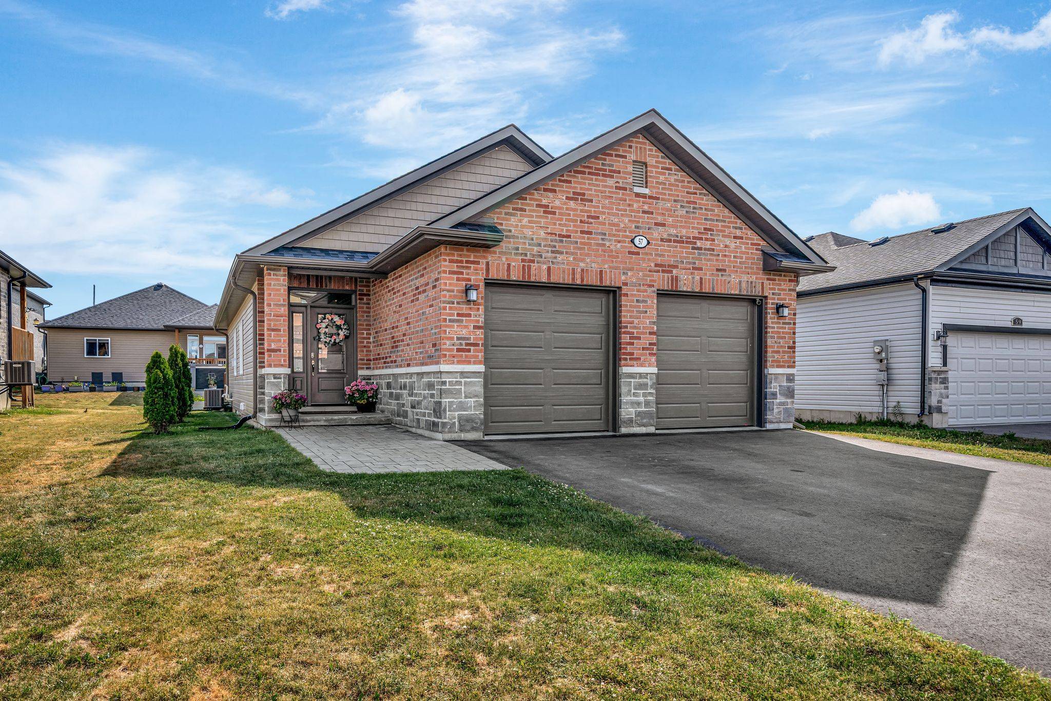 Belleville, ON K8N 0K3,57 Redwood DR