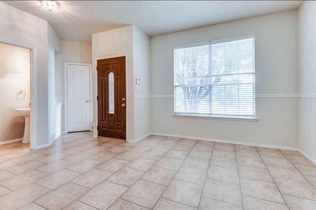Euless, TX 76040,400 Granite Court