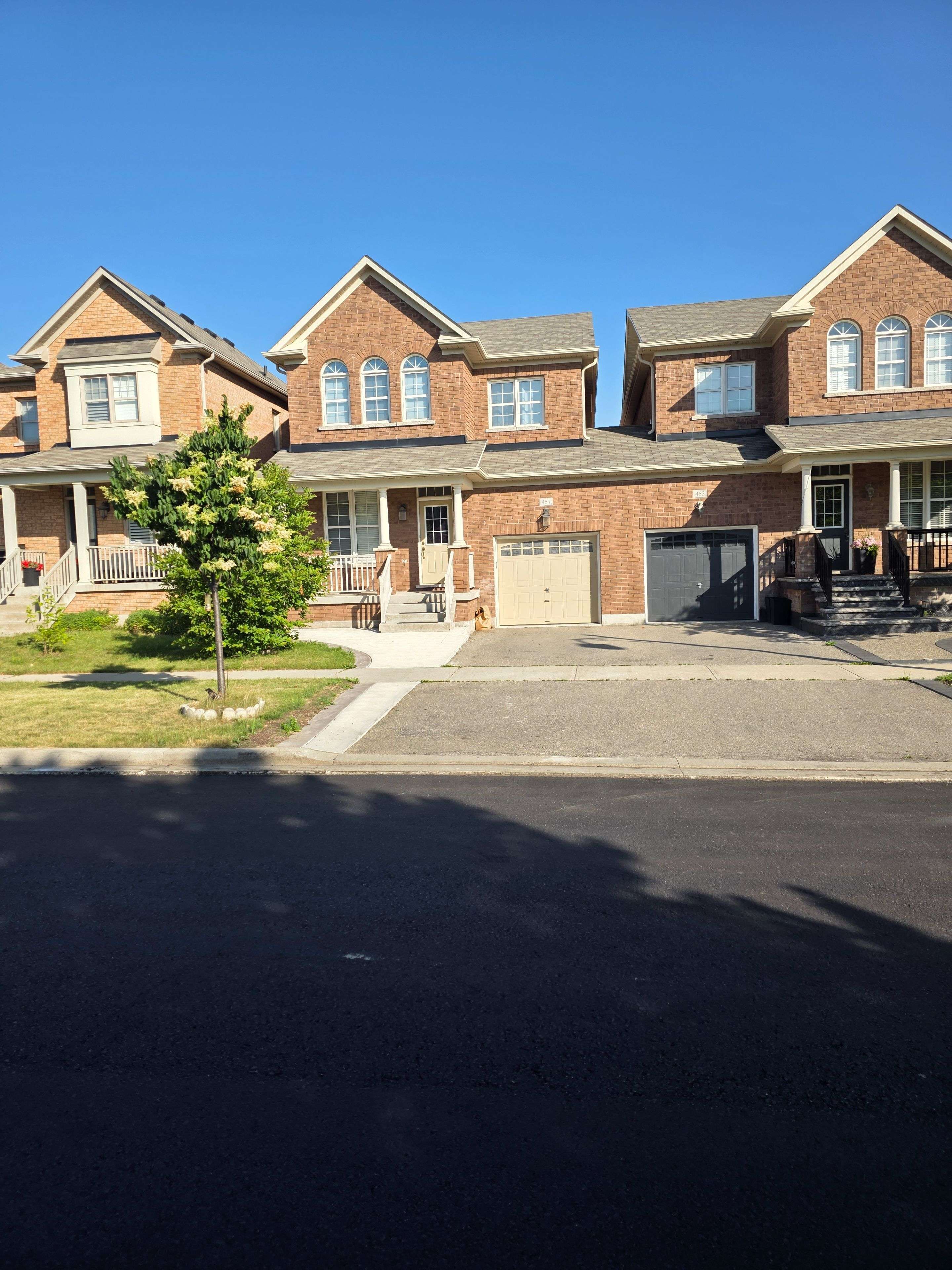 Milton, ON L9T 7X7,457 Landsborough AVE #Basement