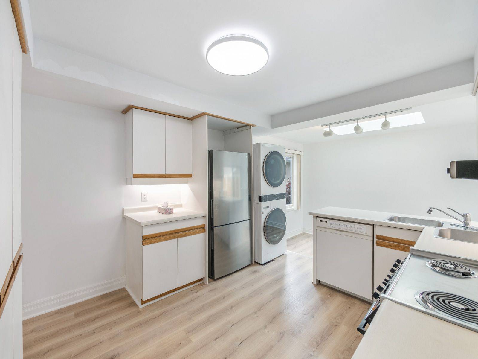 Toronto W10, ON M9V 2S6,12 Gibson AVE #Unit #2
