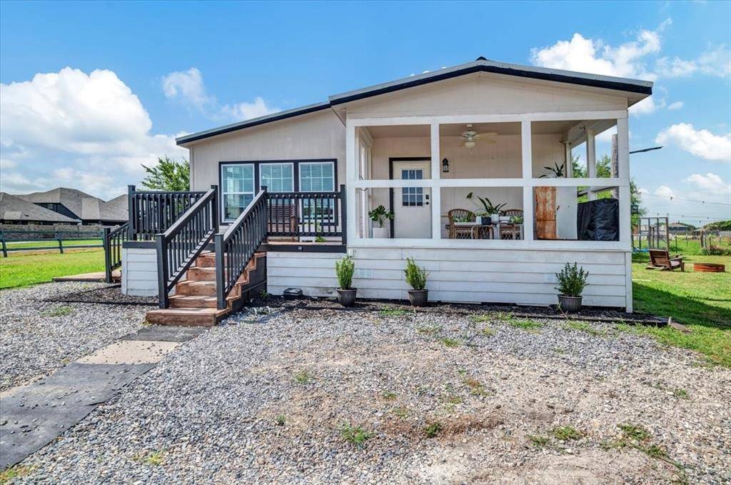 Lavon, TX 75166,11060 County Road 484