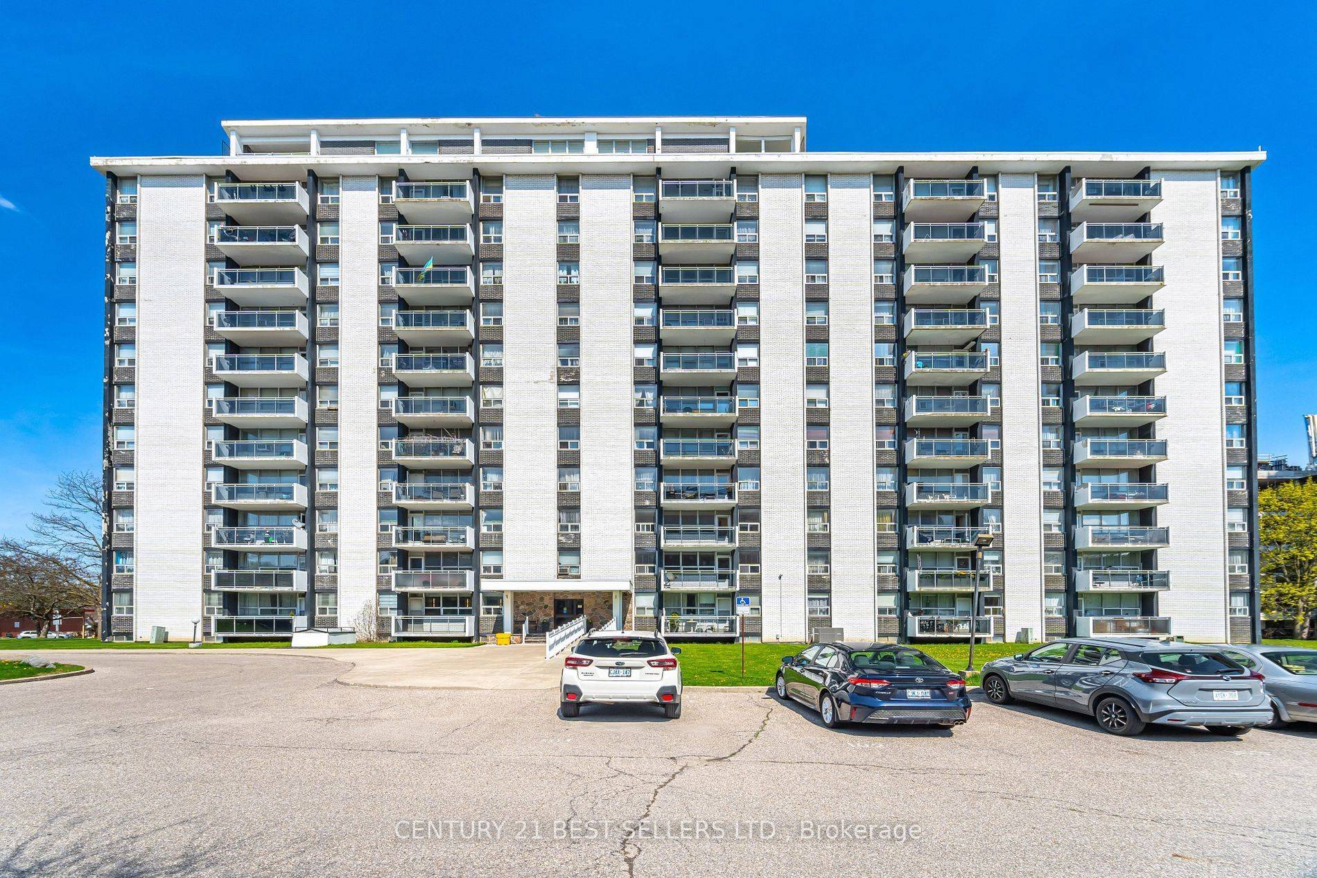 Toronto W09, ON M9P 1B3,151 La Rose AVE #306
