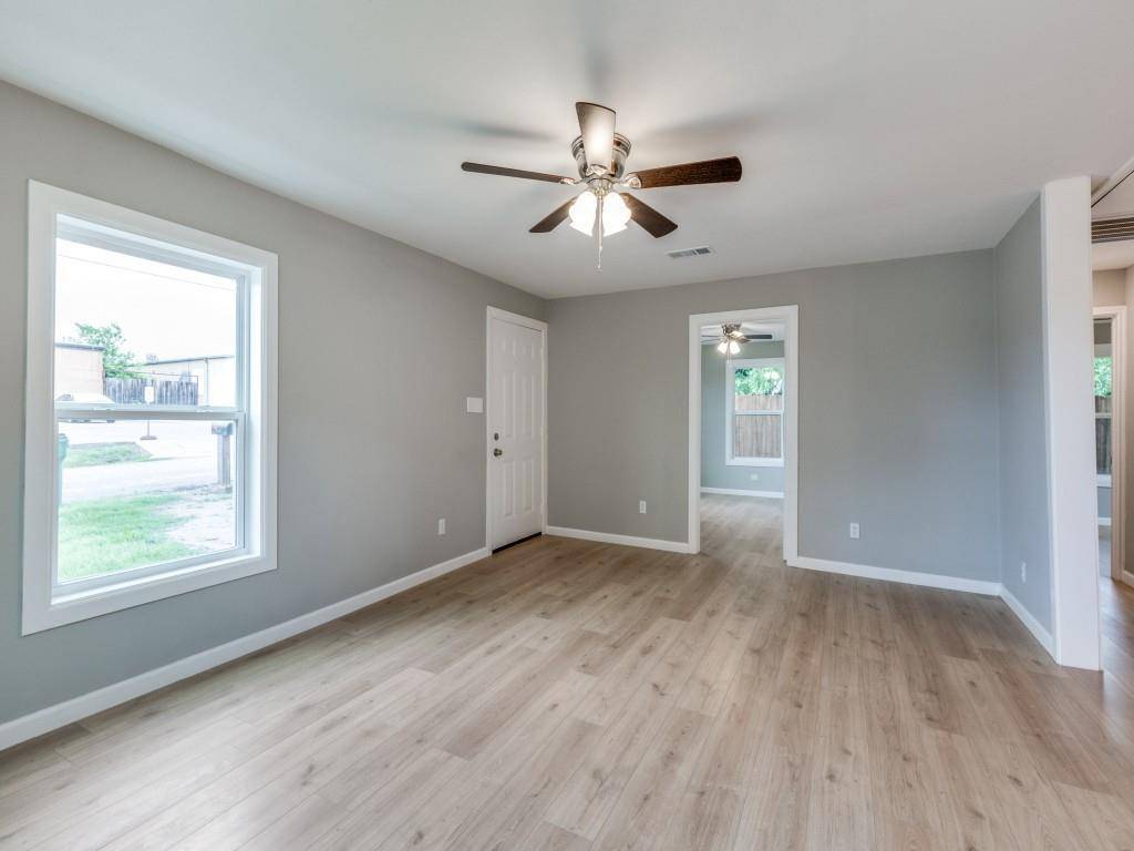 Alvord, TX 76225,707 W Lamar Street