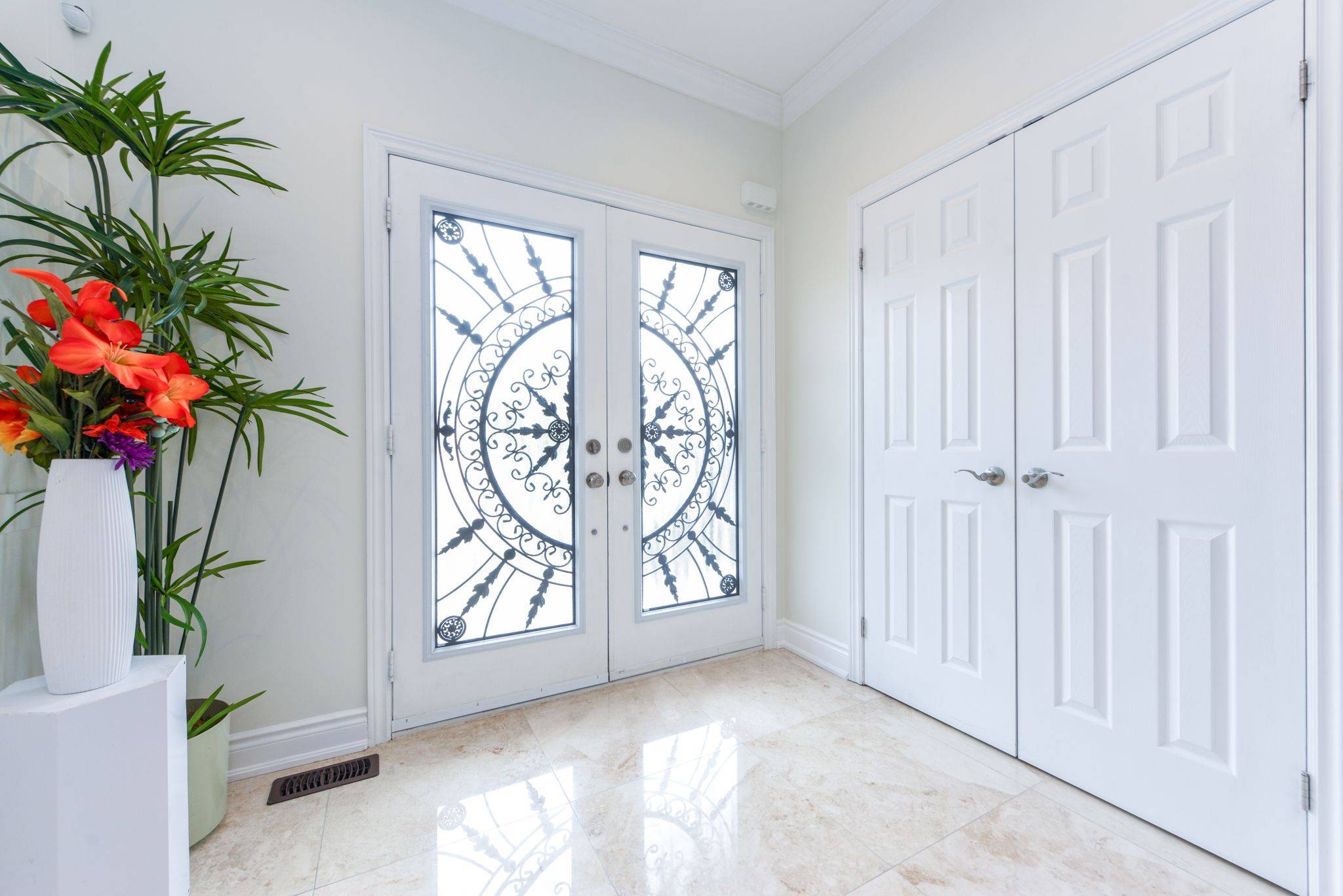 Mississauga, ON L5W 0C8,7148 Wrigley CT