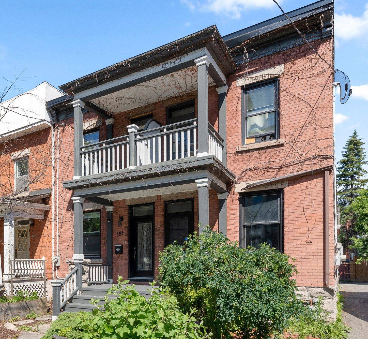 Lower Town - Sandy Hill, ON K1N 5J1,181 GUIGUES AVE