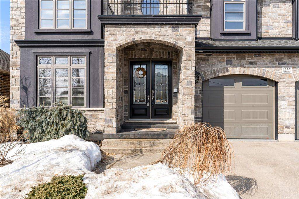 Welland, ON L3C 0B4,255 Colbeck DR