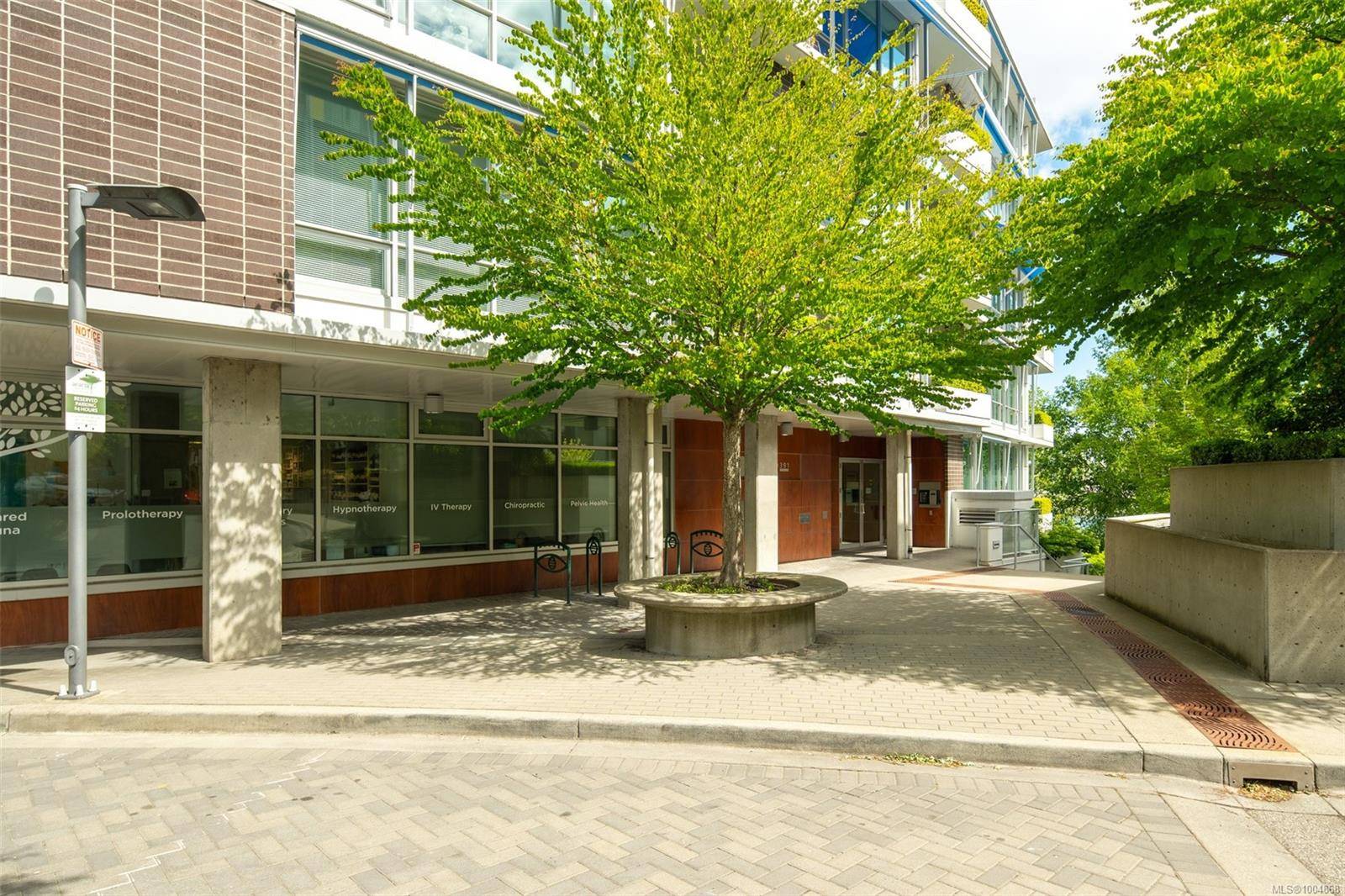 Victoria, BC V9A 0A9,391 Tyee Rd #407