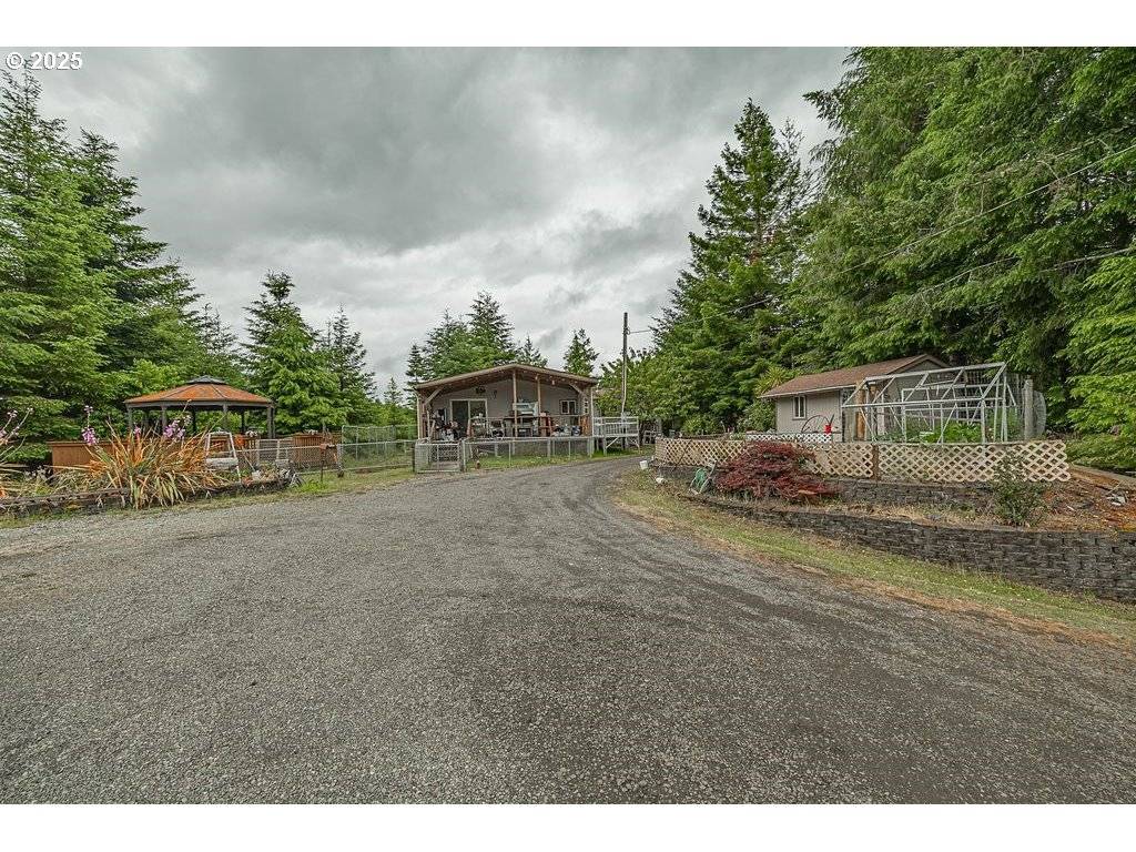 Coquille, OR 97423,56379 BAKER RD