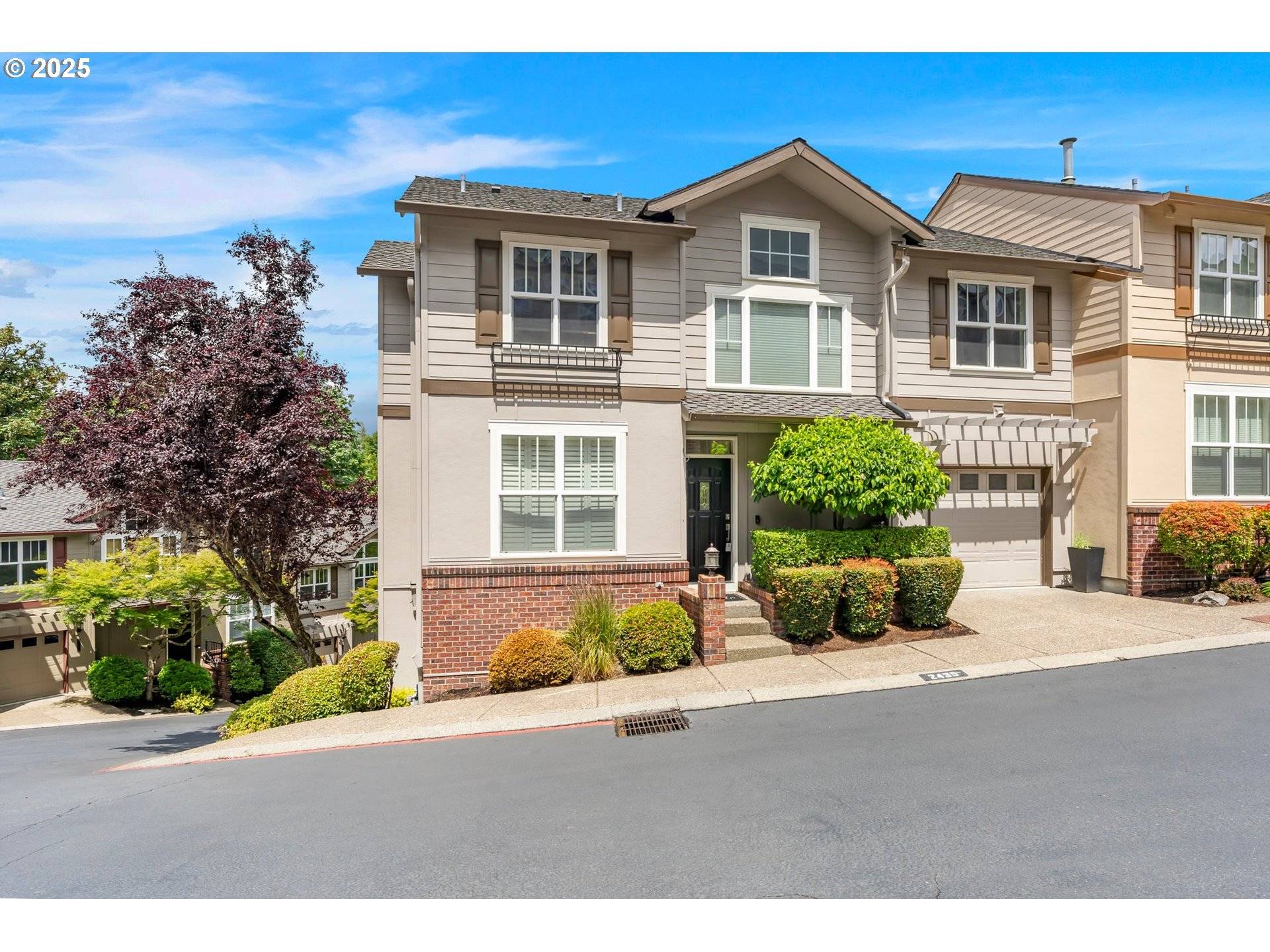 Portland, OR 97229,2435 NW BURNETT ST