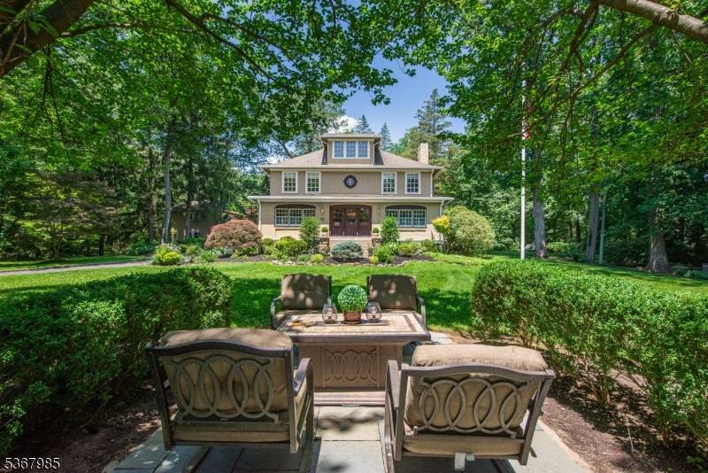 Mountain Lakes Boro, NJ 07046,137 Boulevard