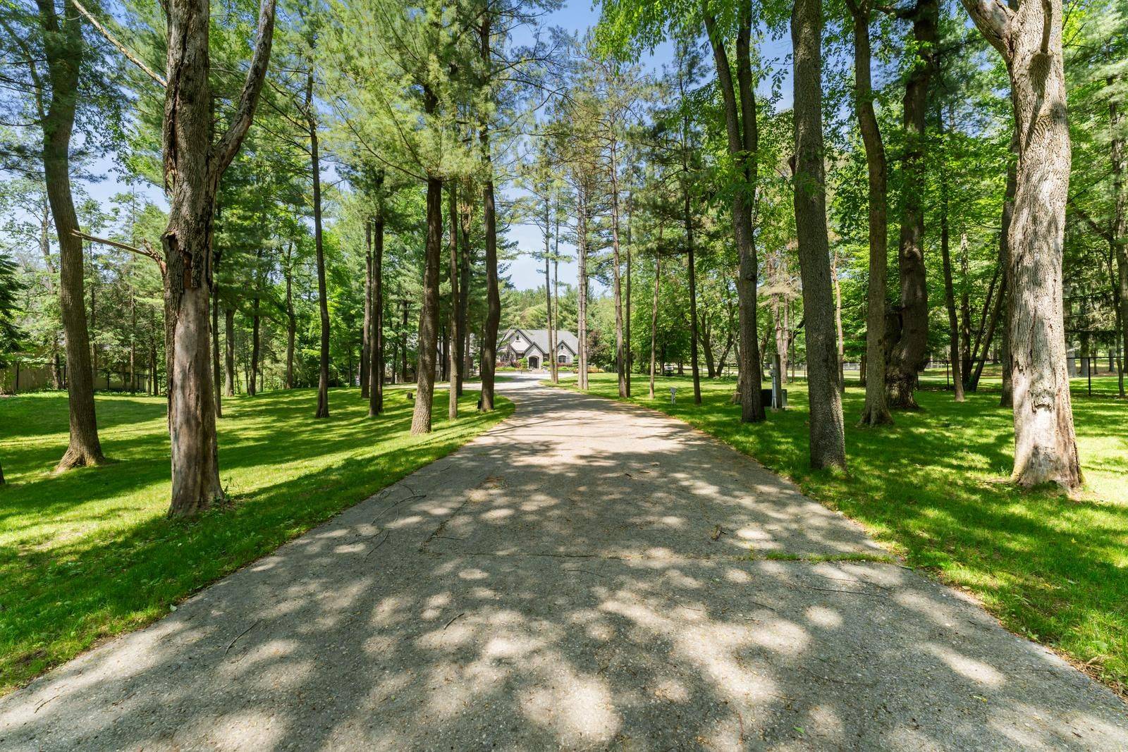 King, ON L7B 1A3,3560 16th Side Road
